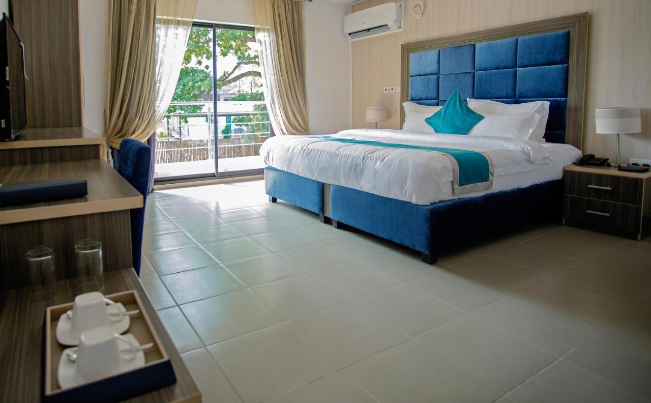 Riviera Suites Lagos Exterior foto