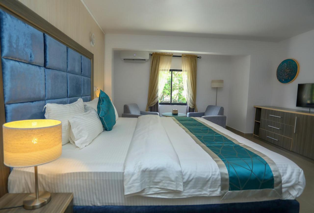 Riviera Suites Lagos Exterior foto
