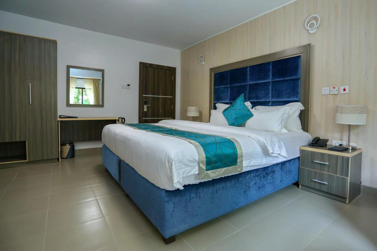 Riviera Suites Lagos Exterior foto