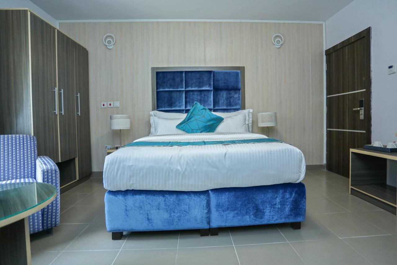 Riviera Suites Lagos Exterior foto